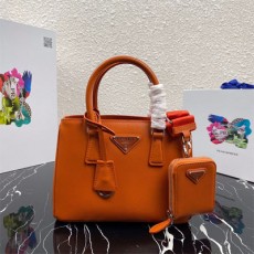 프라다 PRADA 1BA296 사피아노 테수토 토트백 PR01177