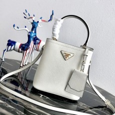 프라다 PRADA 1BA217 사피아노 파니에백 PR01203