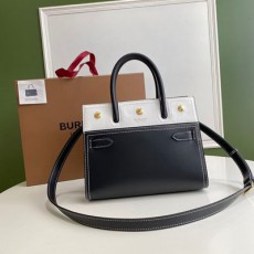 버버리 BURBERRY 여성 타이틀백 BB0720