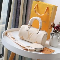 루이비통 LV  빠삐용 멀티숄더백 M45707